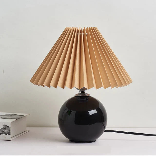 Vintage Table Lamp with Pleated Shade | Classic Bedside Lighting