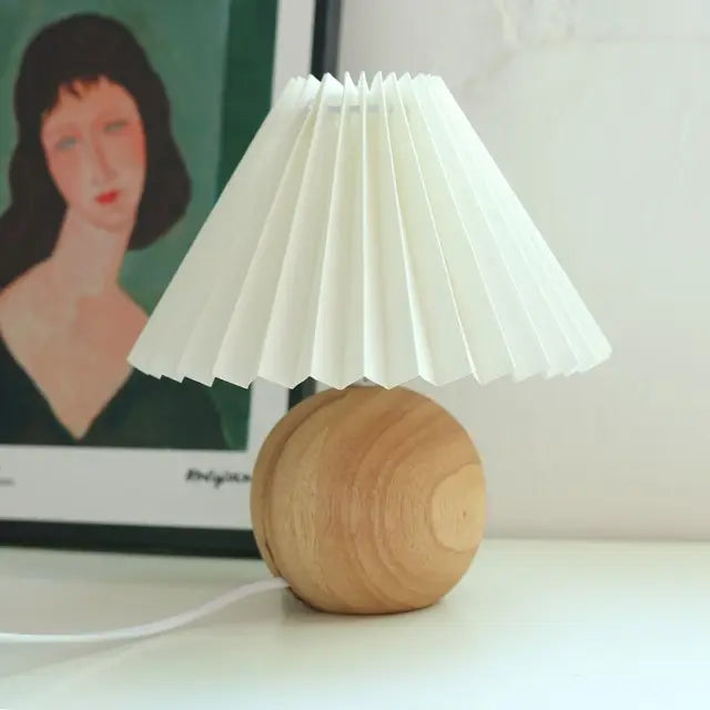 Vintage Table Lamp with Pleated Shade | Classic Bedside Lighting
