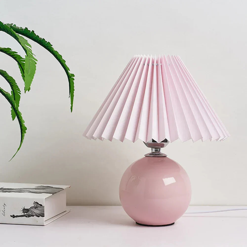 Vintage Table Lamp with Pleated Shade | Classic Bedside Lighting