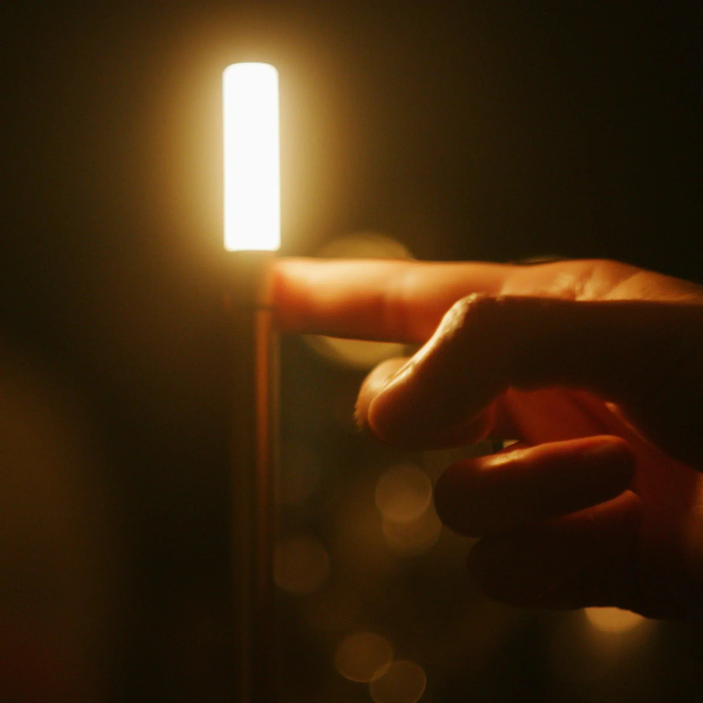 Luminara | Elegant Slim Rechargeable LED Candle Light Fixture 7